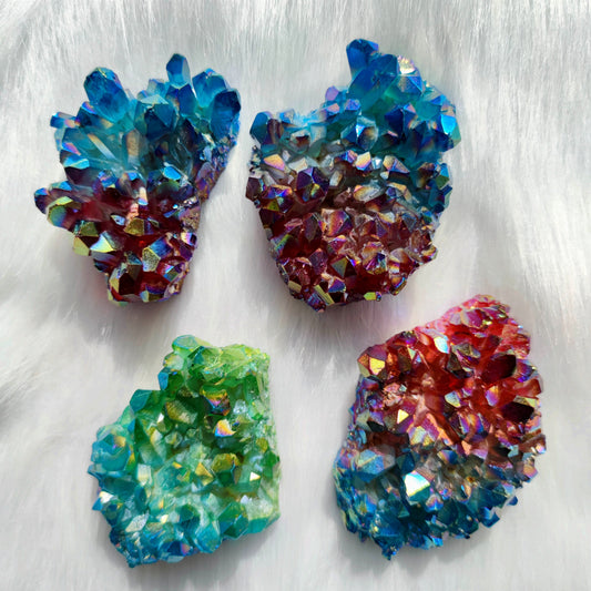 Rainbow aura clusters