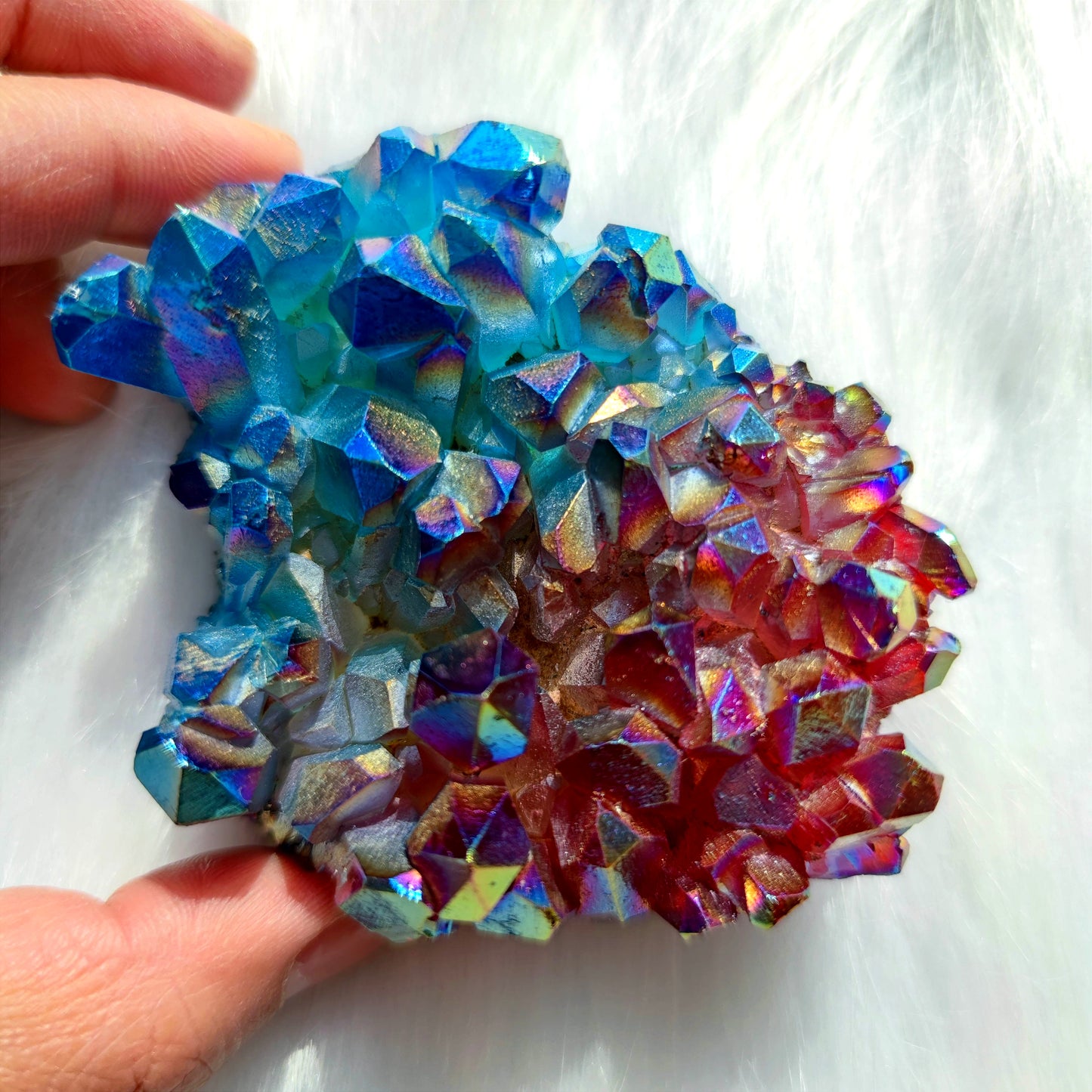 Rainbow aura clusters